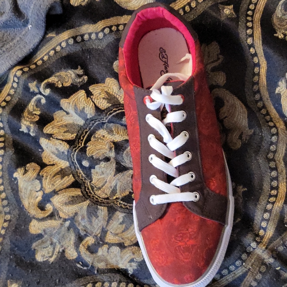 Ed hardy mens 12 shoes sick art on entire shoe